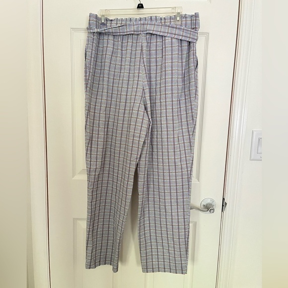 BCBGeneration plaid high waisted pants- Size Large - Picture 5 of 6